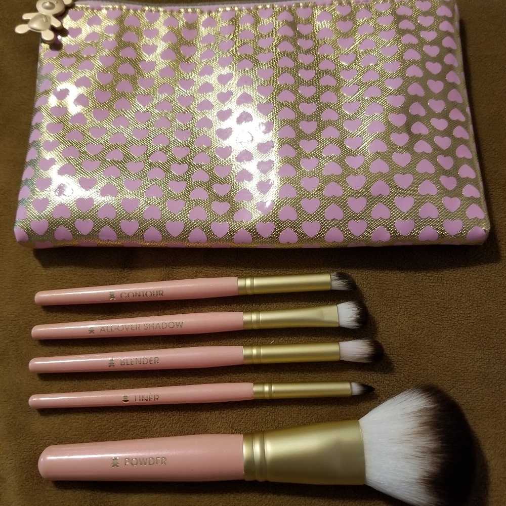 Too faced brush set
